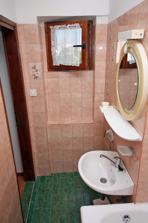 Apartment Supetarska Draga - Donja 5030A 외부 사진